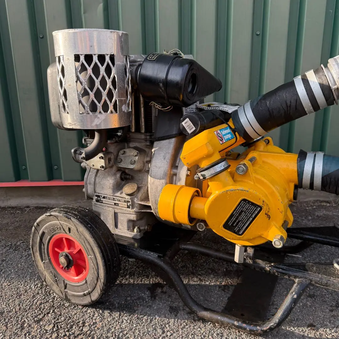 Marlow Diesel Diaphragm Pump 3inches 3.4HP Selwood Spate75C — Used | Granby, QC, Canada