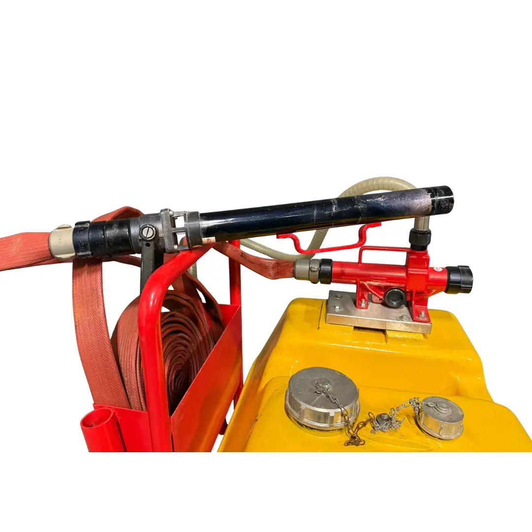 Generic Chariot mobile de suppression d'incendie à mousse 400 L/min — Used | Granby, QC, Canada