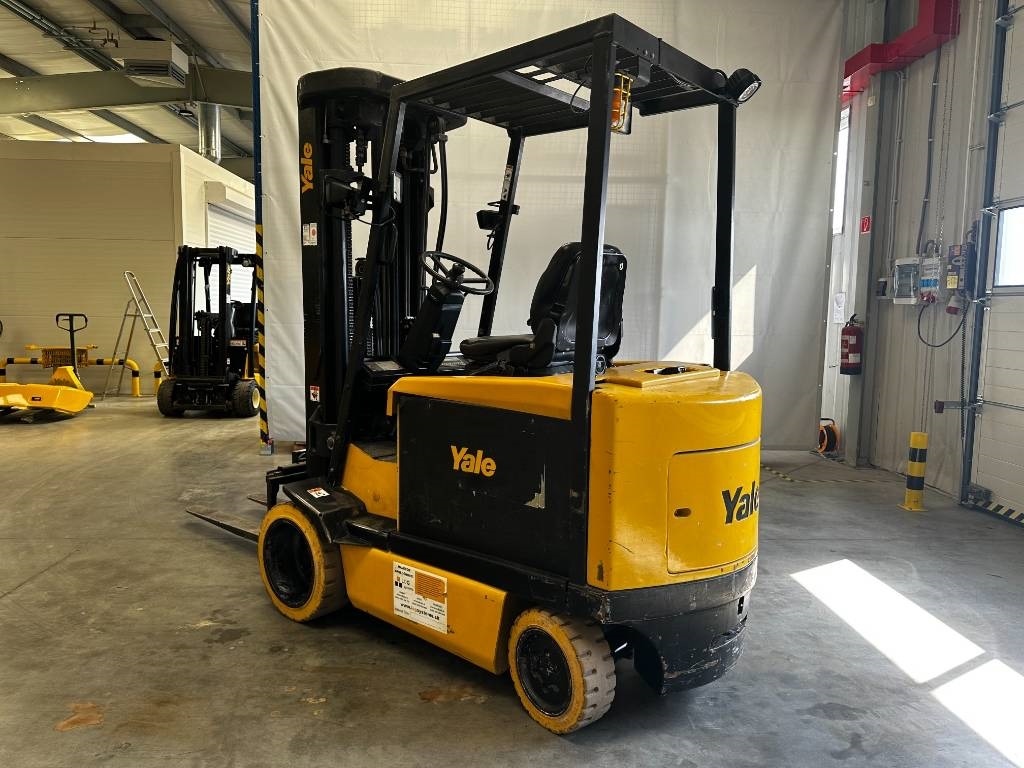 Yale ECR060.jpg